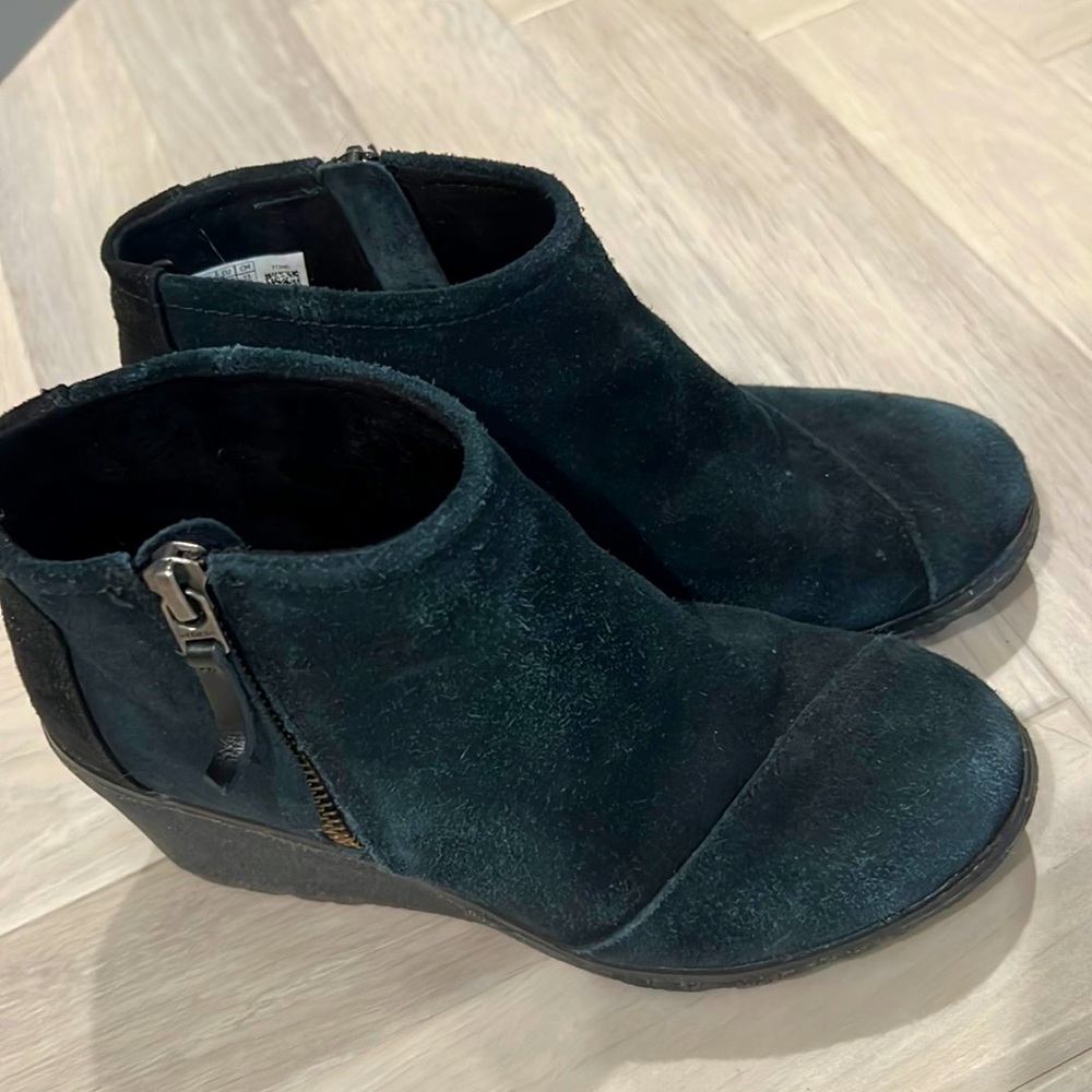 Toms wedge ankle boots